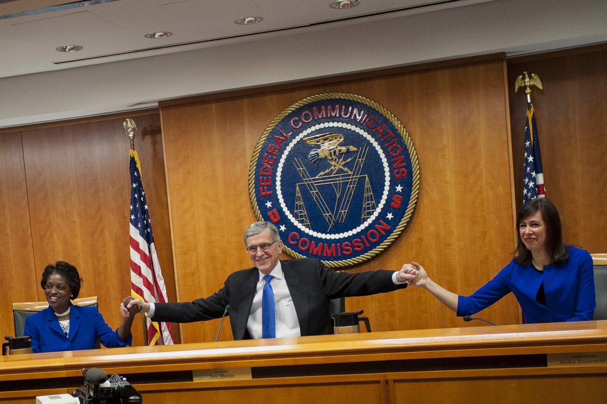 Why the FCC is wrong about Wi-Fi price gouging at the Trump-Clinton debate